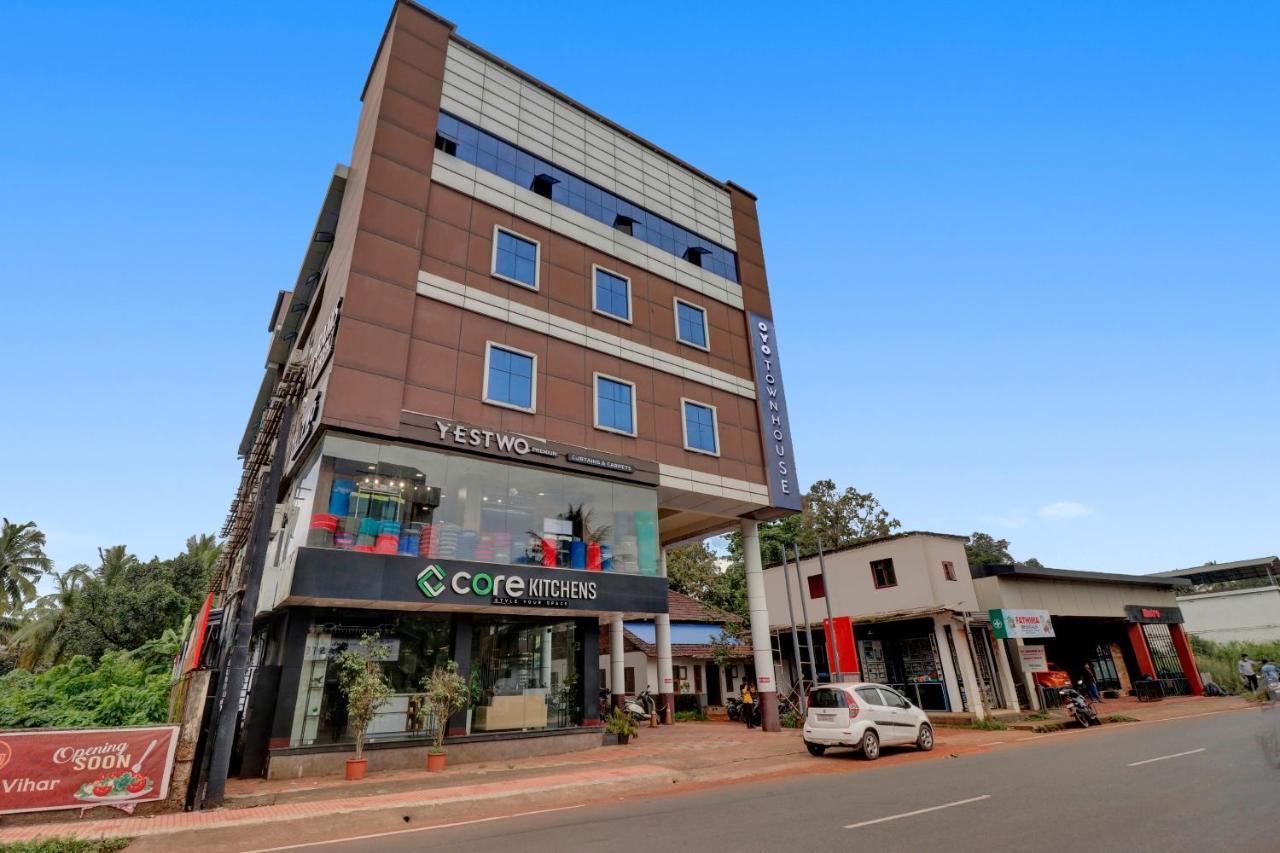 Oyo Townhouse 1070 Ramis Plaza Ξενοδοχείο Tullipurmbu Εξωτερικό φωτογραφία